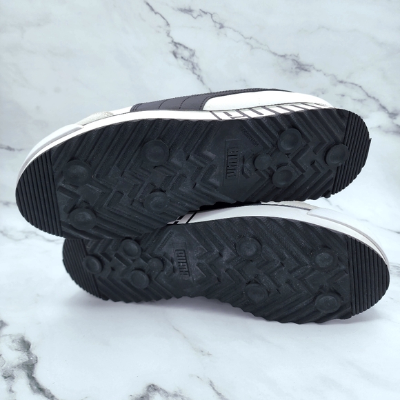 Puma - Roma Amor Women's Sneakers - White & Black - US 10 - Picture 2 of 13
